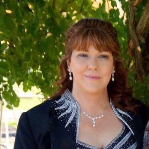 Meet your Posher, Amelia